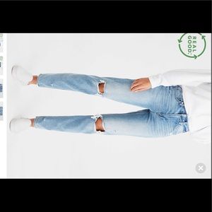 American eagle high rise mom jeans